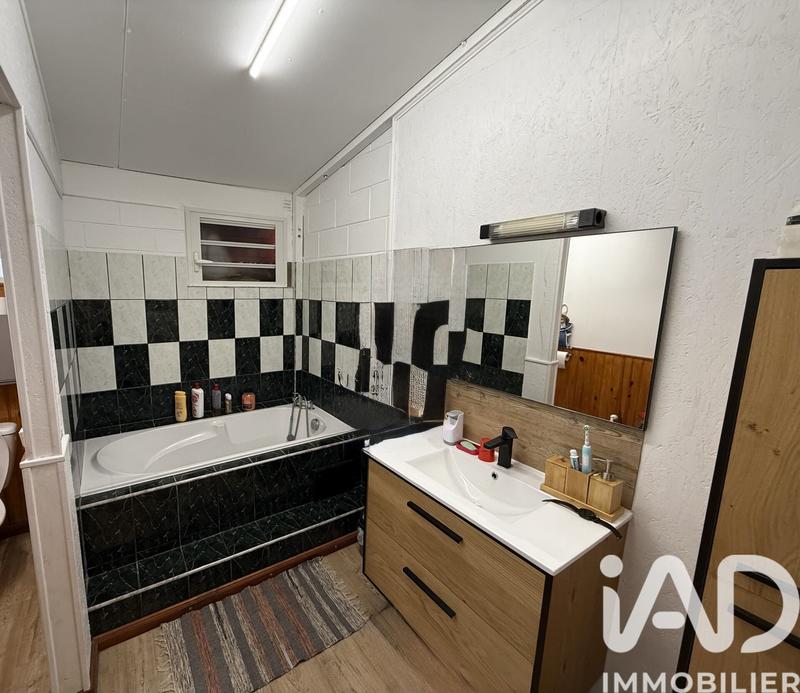 Maison - 77 m² - 5 pièces