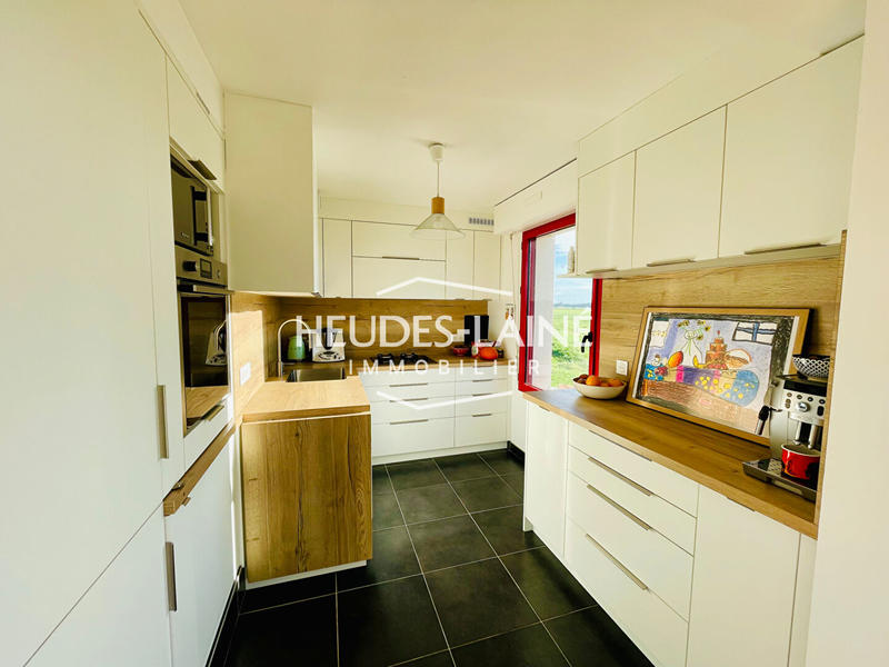 Maison - 104 m² - 4 pièces