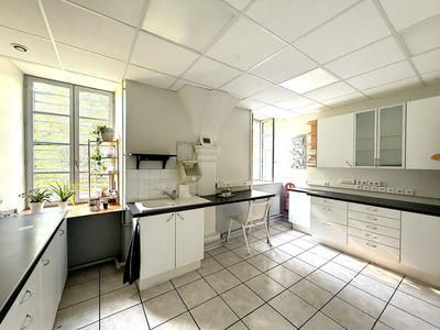 Appartement - 92 m² - 6 pièces