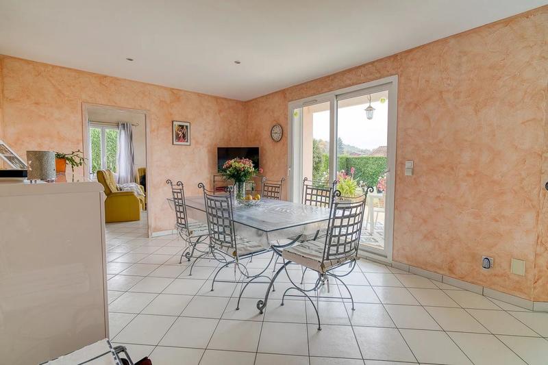 Maison - 140 m² - 6 pièces