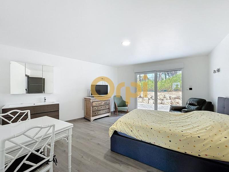 Villa - 208 m² - 4 pièces