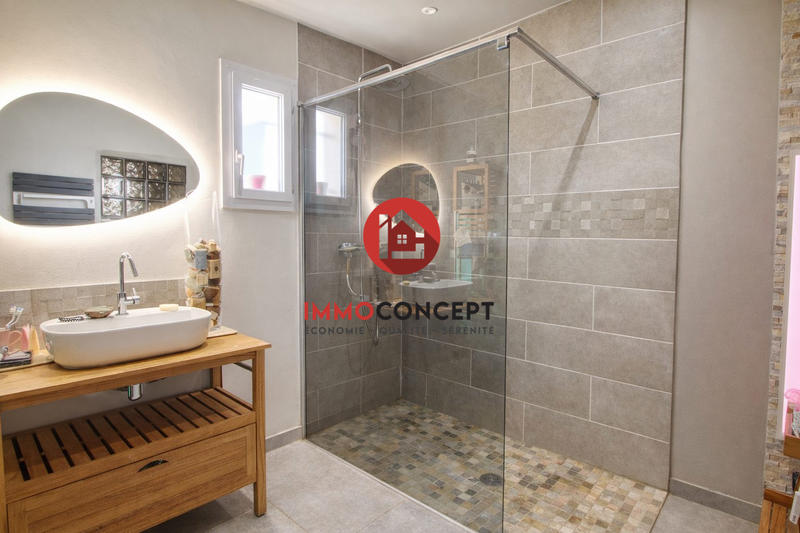 Villa - 143 m² - 5 pièces