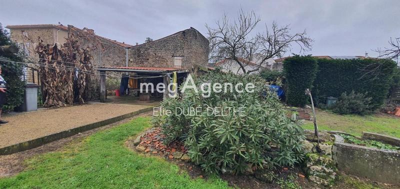 Maison - 170 m² - 8 pièces