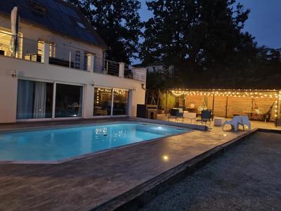 Villa - 239 m² - 7 pièces
