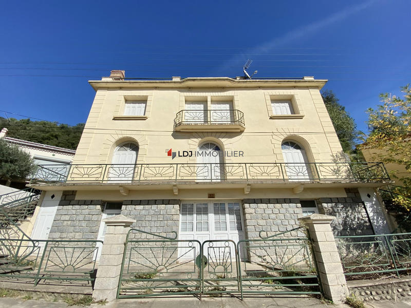 Maison ancienne - 138 m² - 7 pièces