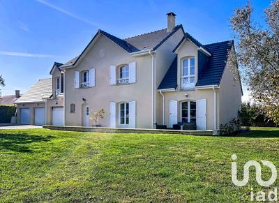 Maison - 202 m² - 8 pièces