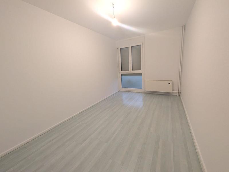 Appartement - 96 m² - 5 pièces