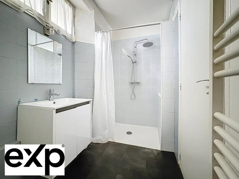 Maison - 170 m² - 8 pièces