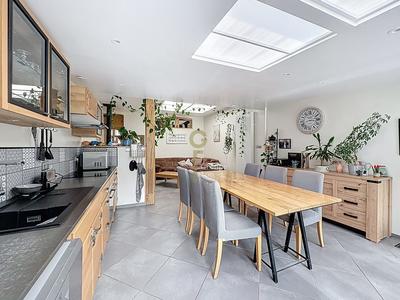 Maison - 124 m² - 4 pièces