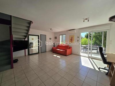 Maison - 95 m² - 4 pièces