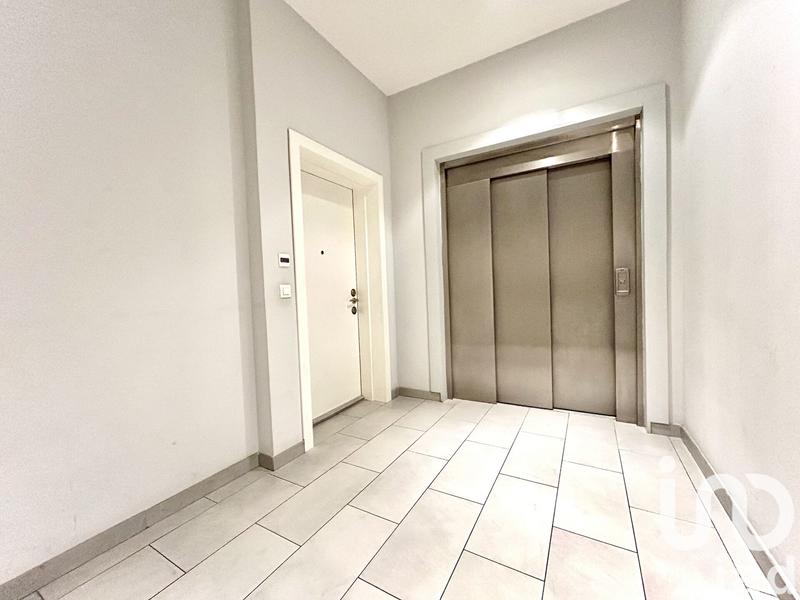 Appartement - 80 m² - 3 pièces