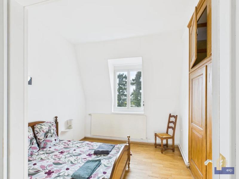 Maison - 443 m² - 17 pièces