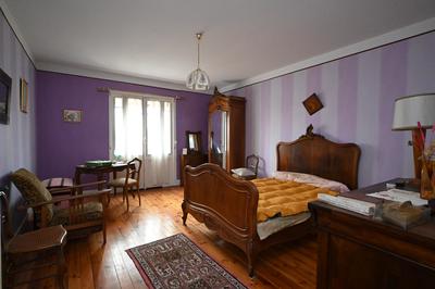 Maison - 160 m² - 8 pièces