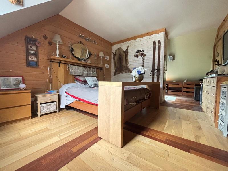 Maison - 161 m² - 8 pièces