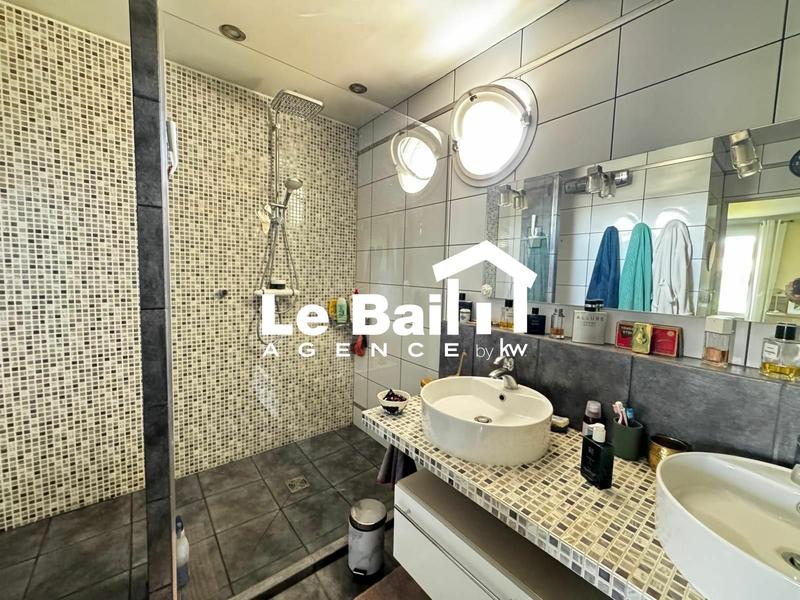 Maison - 150 m² - 7 pièces