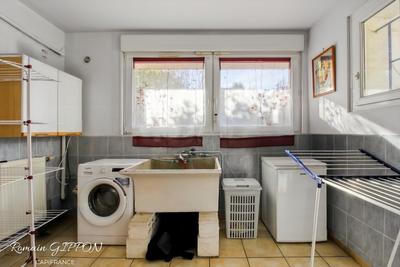 Maison - 286 m² - 11 pièces