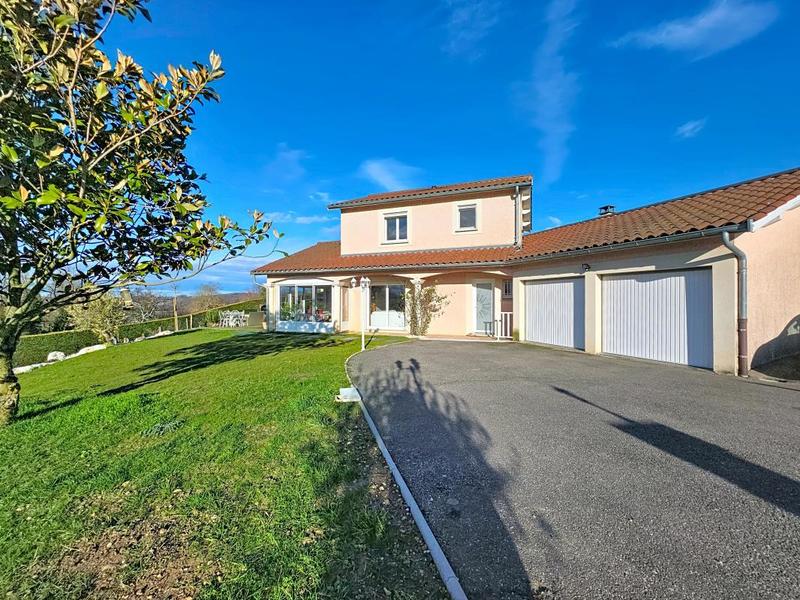 Maison - 120 m² - 5 pièces