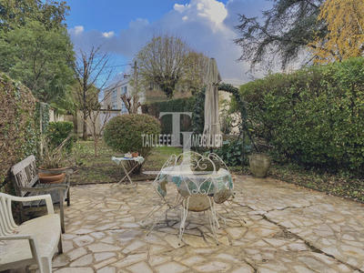 Maison - 172 m² - 8 pièces