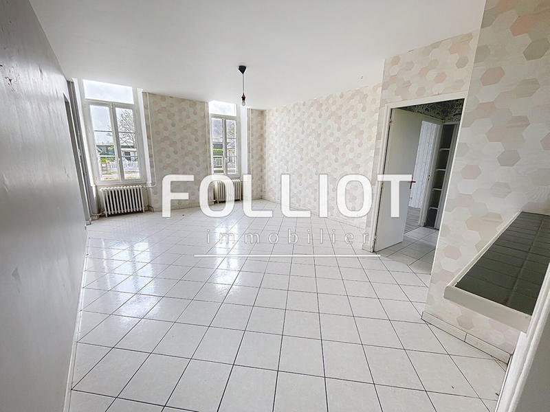 Maison - 225 m² - 8 pièces