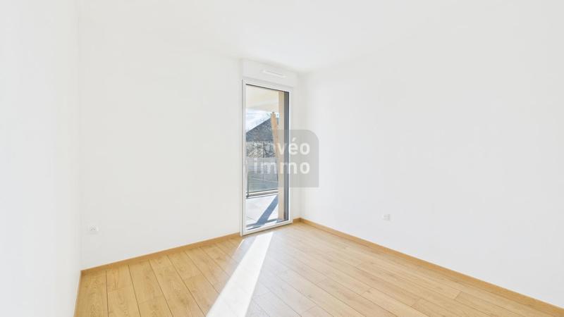 Appartement - 98 m² - 5 pièces