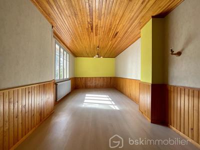 Maison - 192 m² - 8 pièces