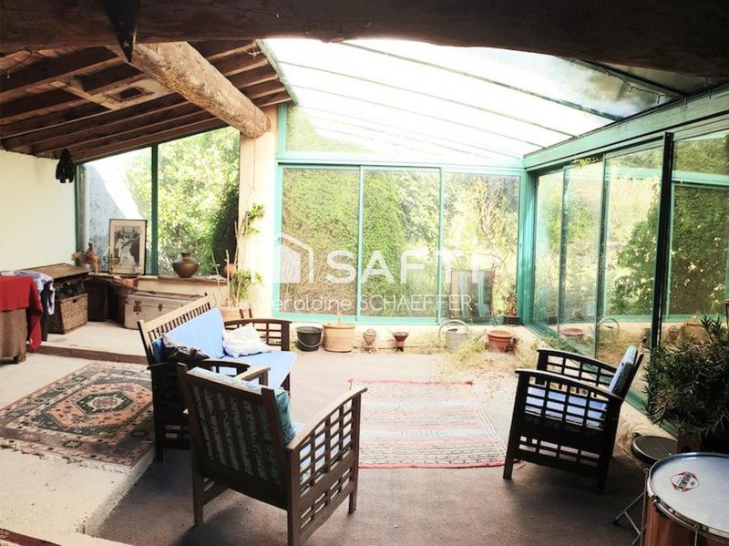 Maison - 240 m² - 7 pièces