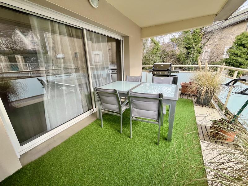 Appartement - 100 m² - 4 pièces