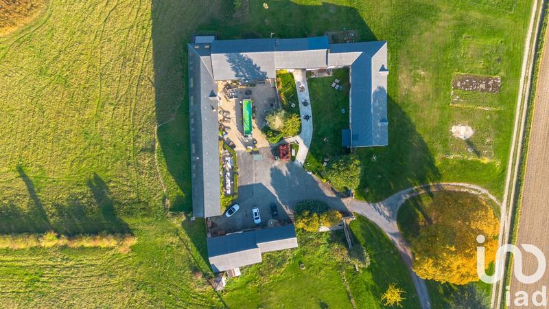 Maison - 513 m² - 11 pièces