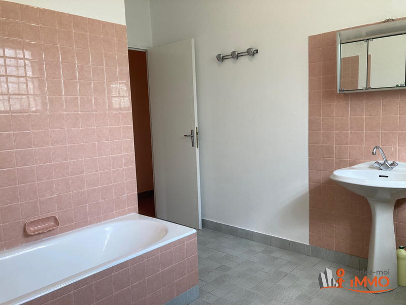 Villa - 100 m² - 4 pièces