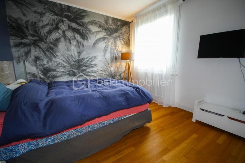 Maison - 150 m² - 8 pièces