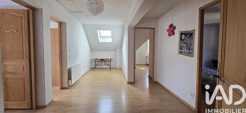 Maison - 216 m² - 8 pièces