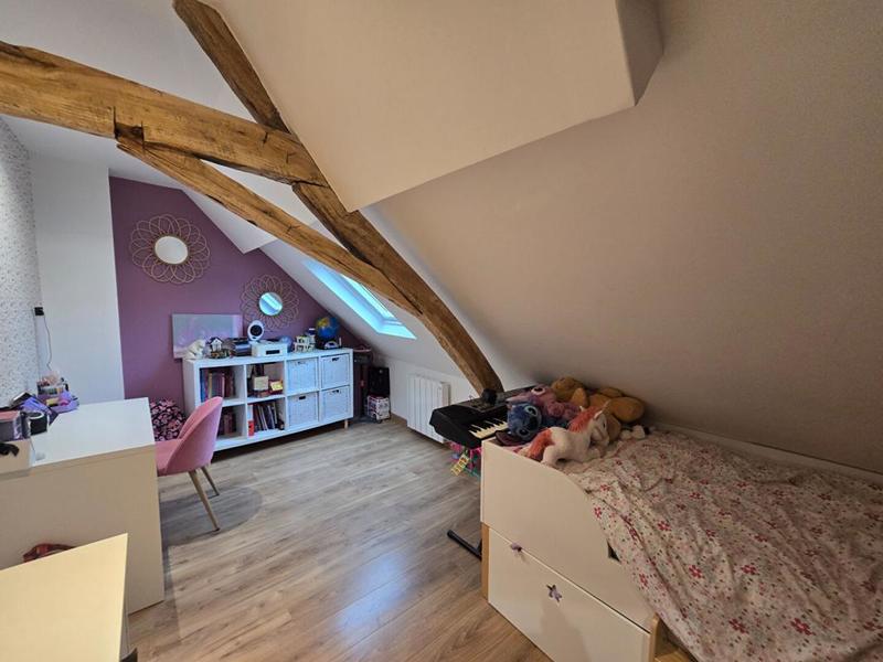 Maison - 90 m² - 5 pièces