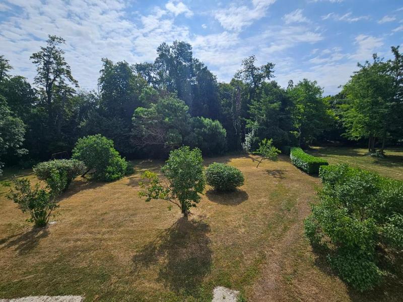 Maison - 292 m² - 10 pièces