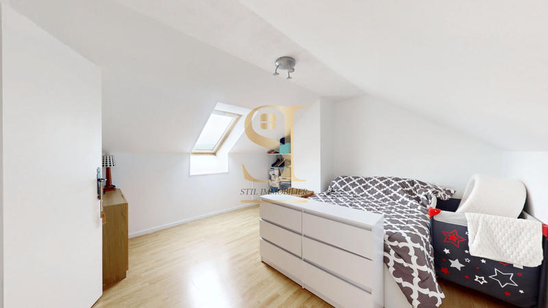 Maison - 153 m² - 5 pièces