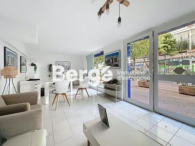 Local commercial - 54 m²