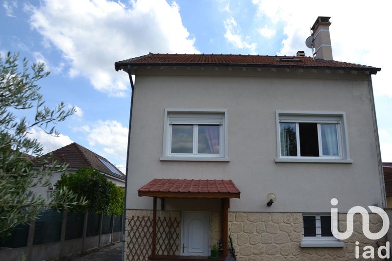 Maison - 90 m² - 5 pièces