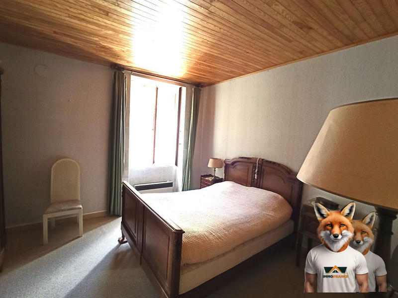 Maison traditionnelle - 278 m² - 14 pièces