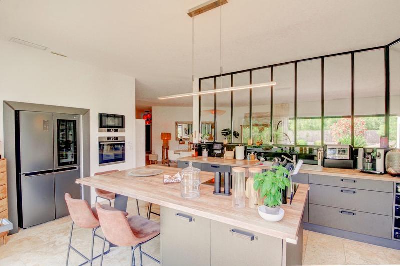 Villa - 185 m² - 8 pièces