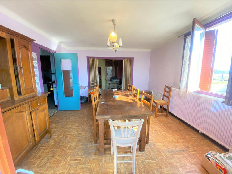 Maison - 90 m² - 5 pièces