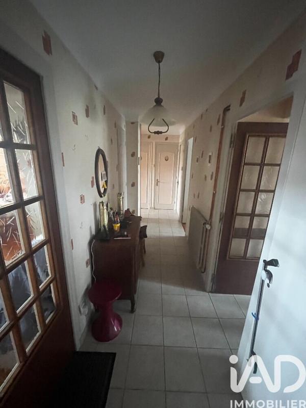 Appartement - 93 m² - 5 pièces