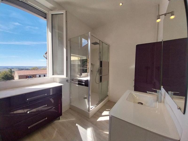 Maison - 287 m² - 9 pièces