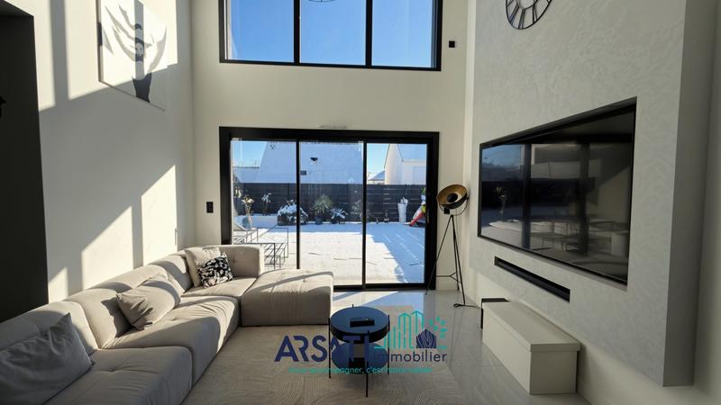 Maison contemporaine - 122 m² - 5 pièces