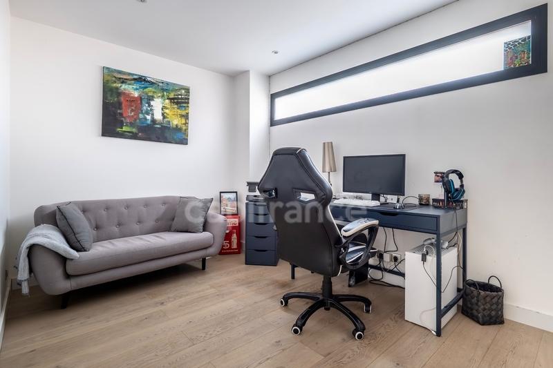 Maison - 215 m² - 6 pièces