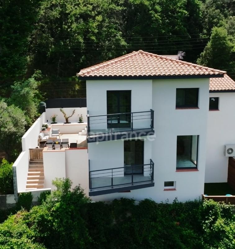 Villa - 130 m² - 4 pièces