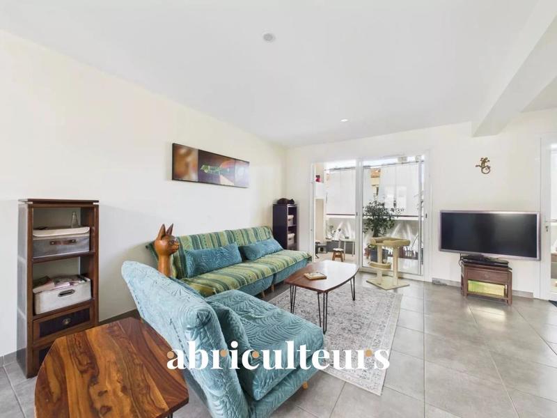 Appartement - 70 m² - 3 pièces