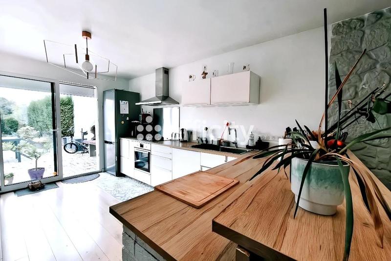 Maison - 82 m² - 4 pièces