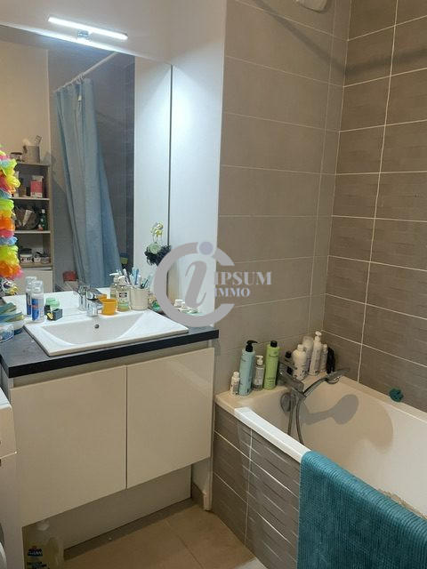 Appartement - 82 m² - 4 pièces