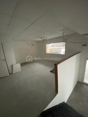 Local commercial - 66 m² - 2 pièces