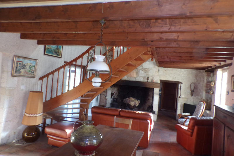 Maison - 167 m² - 6 pièces