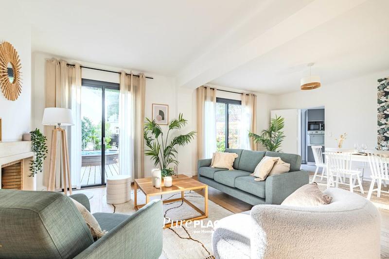 Maison - 186 m² - 7 pièces